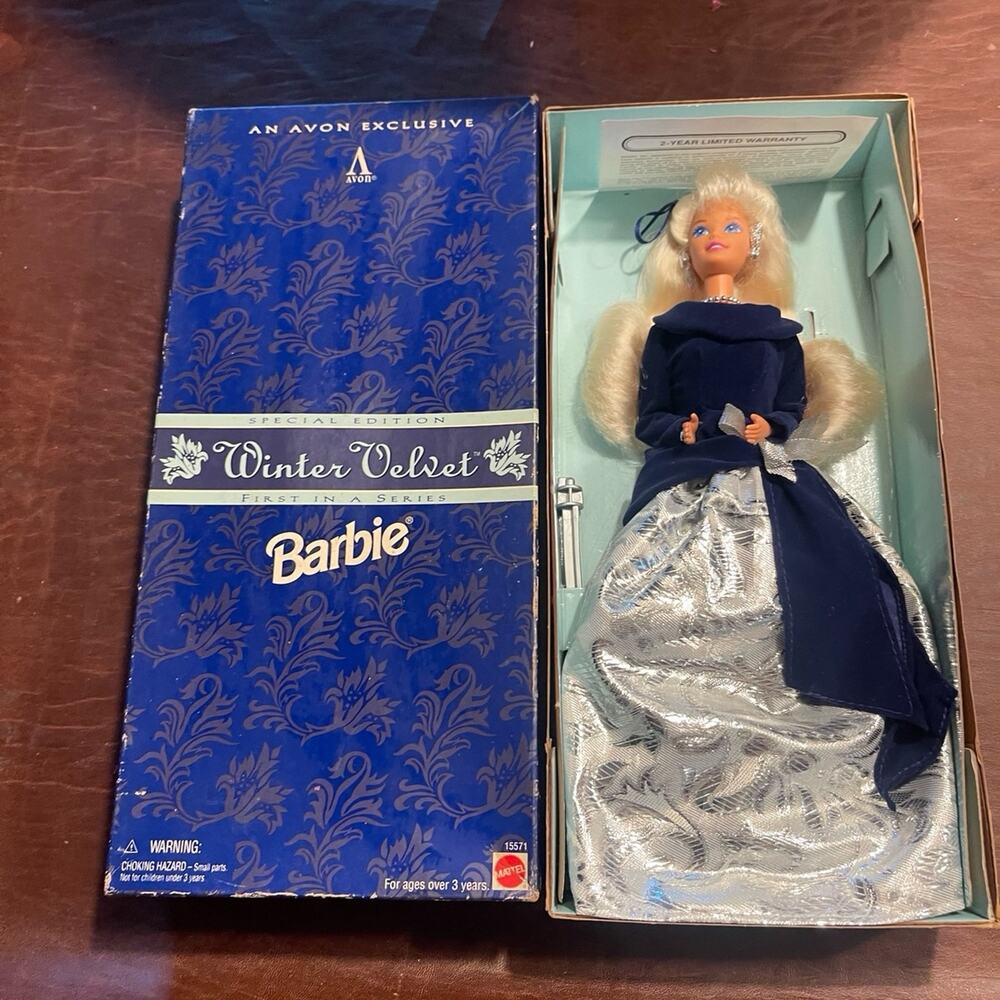 Barbie Winter Velvet special edition new in box 1995 Avon